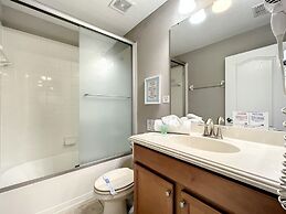 Fun At Paradise Palms 6 Bedroom Home by Redawning