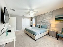 Fun At Paradise Palms 6 Bedroom Home by Redawning