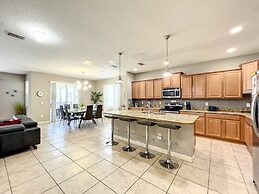 Fun At Paradise Palms 6 Bedroom Home by Redawning