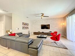 Fun At Paradise Palms 6 Bedroom Home by Redawning