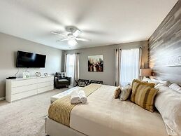 Fun At Paradise Palms 6 Bedroom Home by Redawning