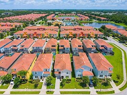 Fun At Paradise Palms 6 Bedroom Home by Redawning