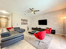 Fun At Paradise Palms 6 Bedroom Home by Redawning