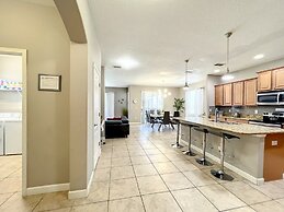 Fun At Paradise Palms 6 Bedroom Home by Redawning