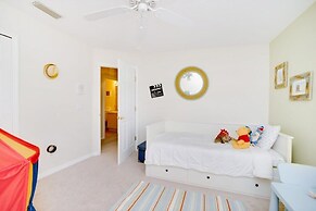 Happy Days At Calabay Parc 5 Bedroom Home by Redawning