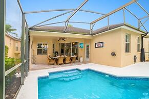 Happy Days At Calabay Parc 5 Bedroom Home by Redawning
