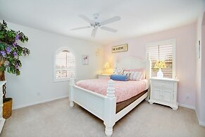 Happy Days At Calabay Parc 5 Bedroom Home by Redawning