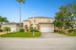 Happy Days At Calabay Parc 5 Bedroom Home by Redawning