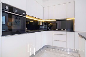 LUX The Pad Executive Suite 2