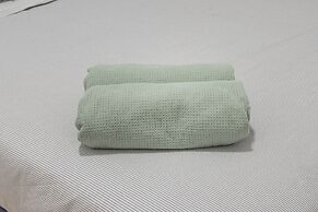 Beautiful Private Bedroom in Mile-End