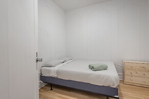 Beautiful Private Bedroom in Mile-End