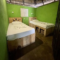 Johnny's Place Hotel