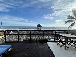 Johnny's Place Hotel