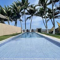 Johnny's Place Hotel