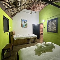 Johnny's Place Hotel