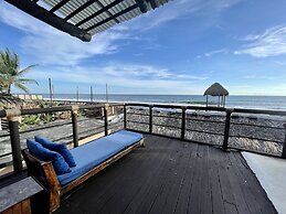 Johnny's Place Hotel