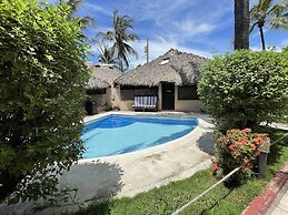 Johnny's Place Hotel