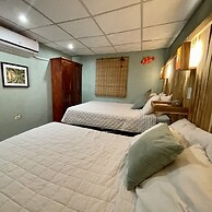 Johnny's Place Hotel