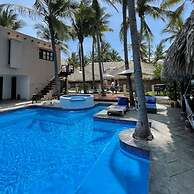 Johnny's Place Hotel