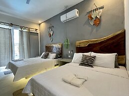 Johnny's Place Hotel