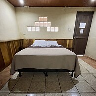 Johnny's Place Hotel