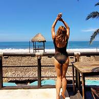 Johnny's Place Hotel