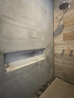 Johnny's Place Hotel