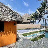 Johnny's Place Hotel