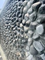 Johnny's Place Hotel