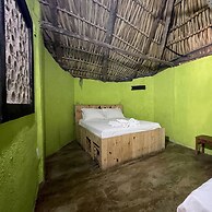 Johnny's Place Hotel