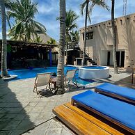 Johnny's Place Hotel