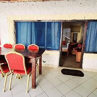 Nice and Cosy Studio En-suite, Kitchenette, Kenya