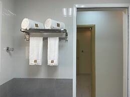 Season Inn Hotel Apartment by Duqm