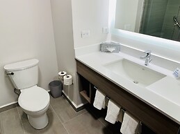 Holiday Inn Express Guadalajara Vallarta Poniente by IHG