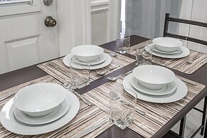 Cozy Private BR in the heart of Plateau