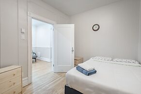 Cozy Private BR in the heart of Plateau