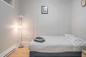 Cozy Private BR in the heart of Plateau