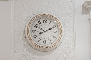 Cozy Private BR in the heart of Plateau