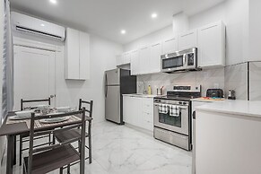 Cozy Private BR in the heart of Plateau