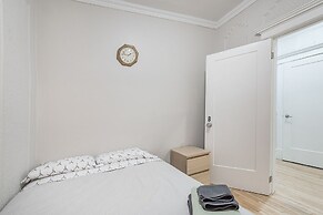 Cozy Private BR in the heart of Plateau