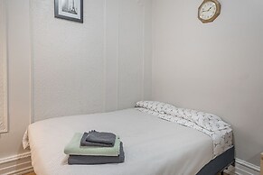 Cozy Private BR in the heart of Plateau