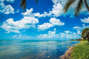 Atlantic Paradise by Avantstay Great Location w/ Balcony, Outdoor Dini