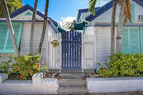 Windchime by Avantstay Walk to Duval Street Month Long Stays Only