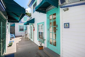 Windchime by Avantstay Walk to Duval Street Month Long Stays Only