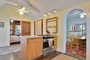 First Breath by Avantstay Close to Old Town w/ Pool Month Long Stays O