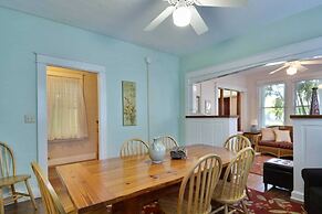 First Breath by Avantstay Close to Old Town w/ Pool Month Long Stays O