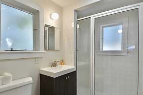 First Breath by Avantstay Close to Old Town w/ Pool Month Long Stays O