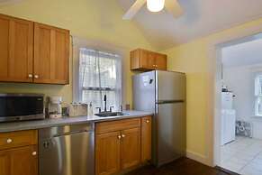 First Breath by Avantstay Close to Old Town w/ Pool Month Long Stays O