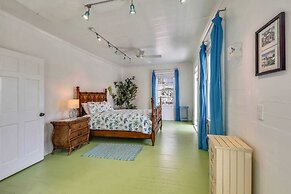 Lighthouse Villa by Avantstay Walk to Southernmost Point w/ Private Po