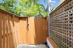 Serenity by Avantstay Guest House in Old Town w/ Shared Pool Month Lon